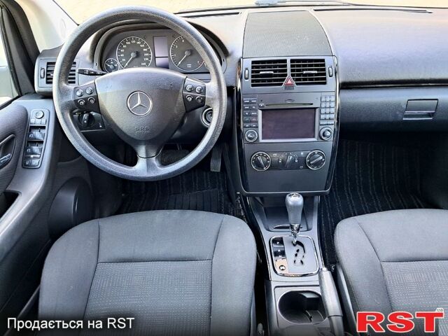 Білий Мерседес А клас, об'ємом двигуна 1.7 л та пробігом 72 тис. км за 7900 $, фото 3 на Automoto.ua