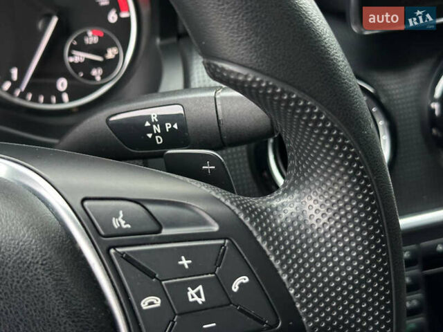 Білий Мерседес А клас, об'ємом двигуна 1.8 л та пробігом 131 тис. км за 12950 $, фото 21 на Automoto.ua