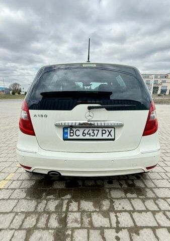 Білий Мерседес А клас, об'ємом двигуна 1.7 л та пробігом 132 тис. км за 8500 $, фото 5 на Automoto.ua