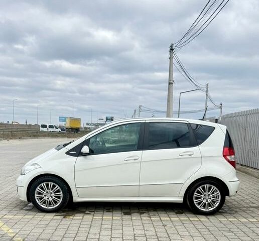 Білий Мерседес А клас, об'ємом двигуна 1.7 л та пробігом 132 тис. км за 8500 $, фото 2 на Automoto.ua