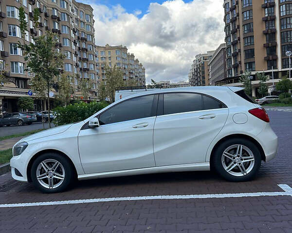 Белый Мерседес А класс, объемом двигателя 1.8 л и пробегом 194 тыс. км за 14800 $, фото 3 на Automoto.ua