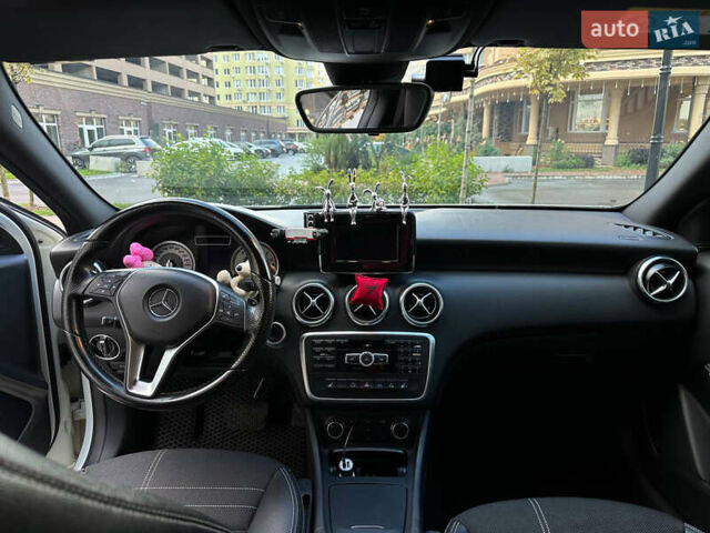 Белый Мерседес А класс, объемом двигателя 1.8 л и пробегом 194 тыс. км за 14800 $, фото 4 на Automoto.ua