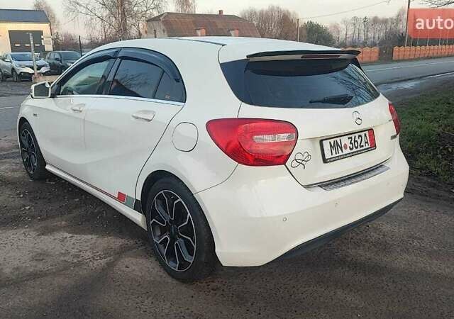 Белый Мерседес А класс, объемом двигателя 0 л и пробегом 167 тыс. км за 12500 $, фото 4 на Automoto.ua