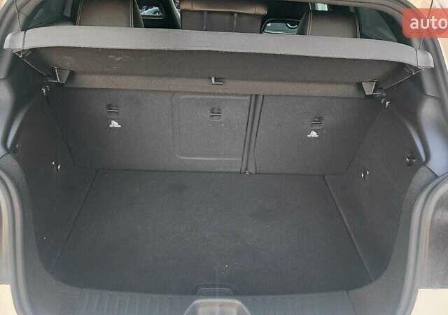 Белый Мерседес А класс, объемом двигателя 0 л и пробегом 167 тыс. км за 12500 $, фото 18 на Automoto.ua