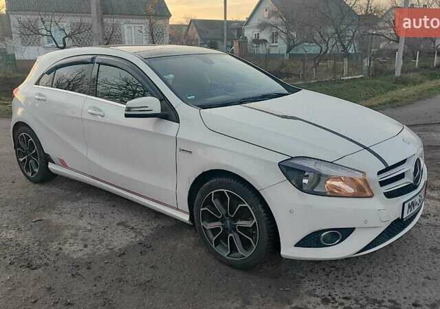 Белый Мерседес А класс, объемом двигателя 0 л и пробегом 167 тыс. км за 12500 $, фото 2 на Automoto.ua