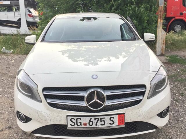 Белый Мерседес А класс, объемом двигателя 1.5 л и пробегом 119 тыс. км за 20500 $, фото 4 на Automoto.ua