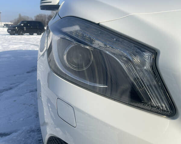 Белый Мерседес А класс, объемом двигателя 1.6 л и пробегом 94 тыс. км за 15900 $, фото 11 на Automoto.ua