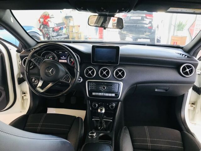 Білий Мерседес А клас, об'ємом двигуна 1.6 л та пробігом 140 тис. км за 13500 $, фото 7 на Automoto.ua