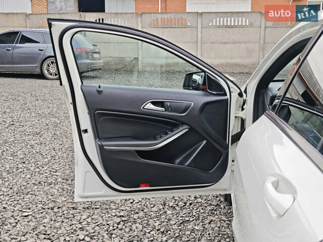 Белый Мерседес А класс, объемом двигателя 1.6 л и пробегом 197 тыс. км за 14499 $, фото 16 на Automoto.ua