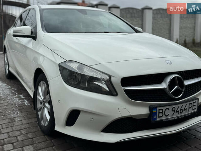 Белый Мерседес А класс, объемом двигателя 1.6 л и пробегом 205 тыс. км за 17500 $, фото 5 на Automoto.ua