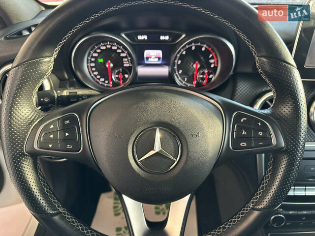 Белый Мерседес А класс, объемом двигателя 1.6 л и пробегом 145 тыс. км за 13500 $, фото 5 на Automoto.ua