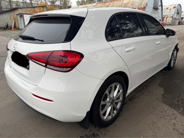 Білий Мерседес А клас, об'ємом двигуна 2 л та пробігом 70 тис. км за 381 $, фото 2 на Automoto.ua