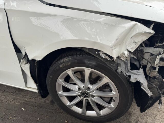 Білий Мерседес А клас, об'ємом двигуна 2 л та пробігом 70 тис. км за 381 $, фото 6 на Automoto.ua