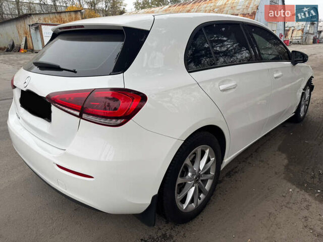 Белый Мерседес А класс, объемом двигателя 1.99 л и пробегом 70 тыс. км за 16666 $, фото 7 на Automoto.ua