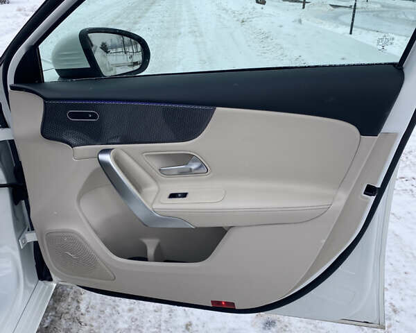 Білий Мерседес А клас, об'ємом двигуна 1.33 л та пробігом 123 тис. км за 21000 $, фото 11 на Automoto.ua