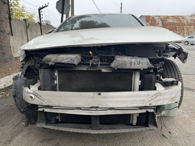 Білий Мерседес А клас, об'ємом двигуна 2 л та пробігом 70 тис. км за 381 $, фото 20 на Automoto.ua