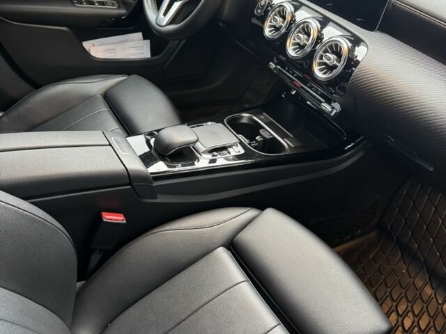 Білий Мерседес А клас, об'ємом двигуна 2 л та пробігом 70 тис. км за 381 $, фото 10 на Automoto.ua