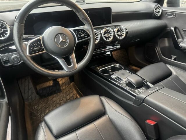 Білий Мерседес А клас, об'ємом двигуна 2 л та пробігом 70 тис. км за 381 $, фото 9 на Automoto.ua