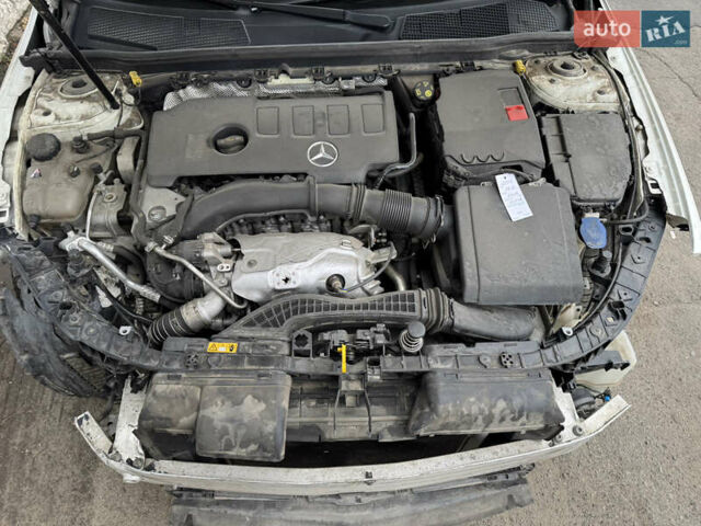 Белый Мерседес А класс, объемом двигателя 1.99 л и пробегом 70 тыс. км за 16666 $, фото 15 на Automoto.ua