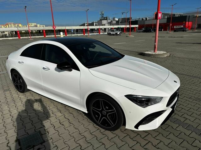 Мерседес А класс 2023 в Львове на Automoto.ua Белый Мерседес А класс, объемом двигателя 0 л и пробегом 25 тыс. км за 39717 $, фото 3 на Automoto.ua