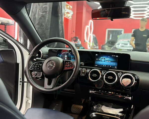 Білий Мерседес А клас, об'ємом двигуна 1.33 л та пробігом 71 тис. км за 20500 $, фото 11 на Automoto.ua