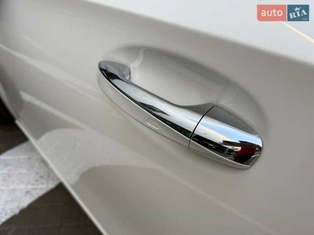 Белый Мерседес А класс, объемом двигателя 1.99 л и пробегом 42 тыс. км за 26990 $, фото 11 на Automoto.ua