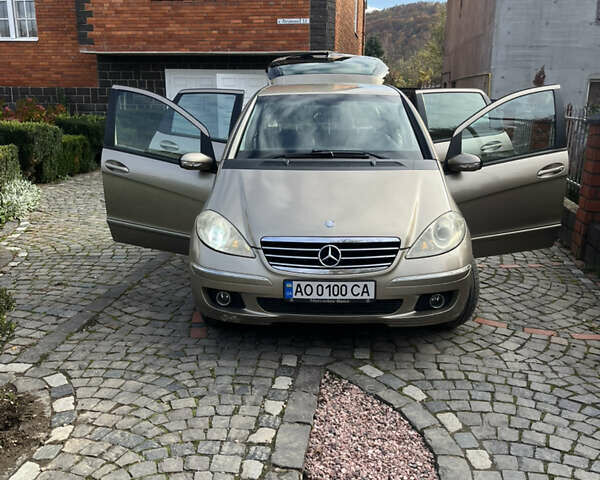 Мерседес А класс 2005 в Мукачеве на Automoto.ua Бежевый Мерседес А класс, объемом двигателя 1.99 л и пробегом 252 тыс. км за 4850 $, фото 16 на Automoto.ua