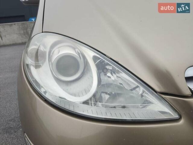 Бежевый Мерседес А класс, объемом двигателя 2 л и пробегом 184 тыс. км за 6000 $, фото 22 на Automoto.ua