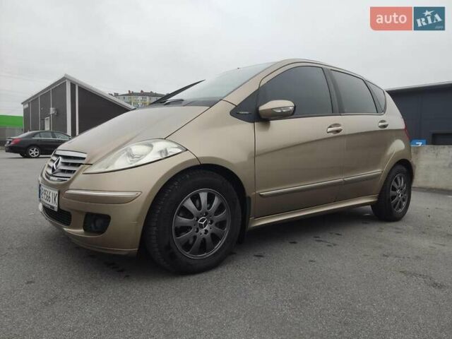 Бежевый Мерседес А класс, объемом двигателя 2 л и пробегом 184 тыс. км за 6000 $, фото 17 на Automoto.ua