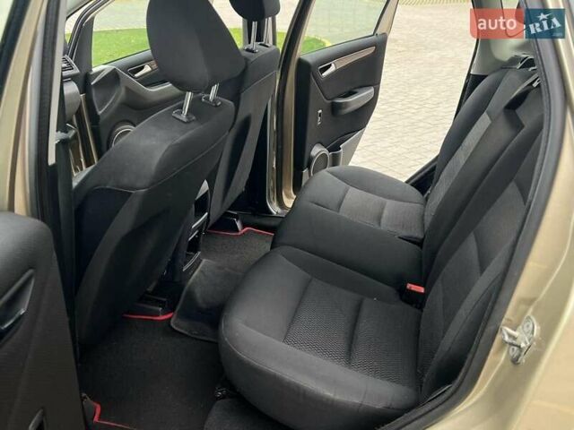 Бежевый Мерседес А класс, объемом двигателя 1.7 л и пробегом 254 тыс. км за 3450 $, фото 17 на Automoto.ua