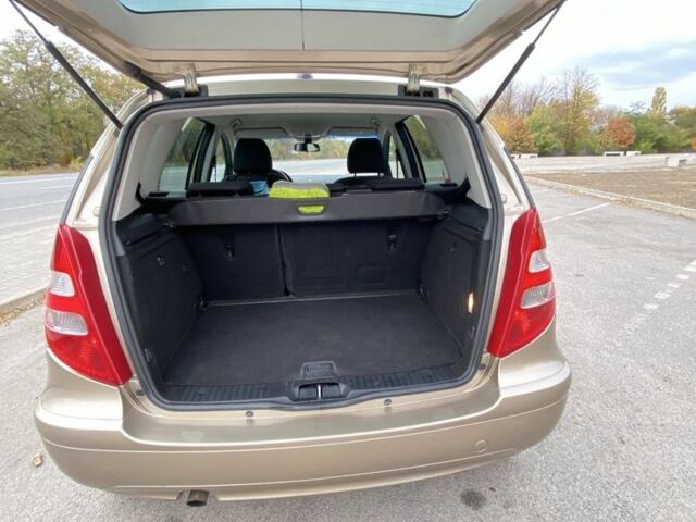 Мерседес А клас 2005 у Дніпро (Дніпропетровську) на Automoto.ua Бежевий Мерседес А клас, об'ємом двигуна 1.7 л та пробігом 119 тис. км за 6000 $, фото 10 на Automoto.ua