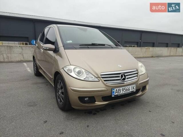 Бежевый Мерседес А класс, объемом двигателя 2 л и пробегом 184 тыс. км за 6000 $, фото 5 на Automoto.ua