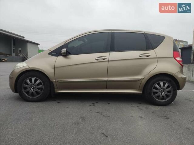 Бежевый Мерседес А класс, объемом двигателя 2 л и пробегом 184 тыс. км за 6000 $, фото 16 на Automoto.ua