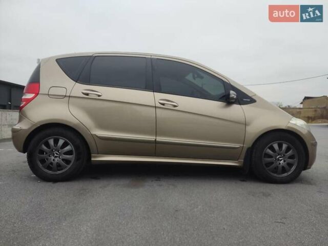 Бежевый Мерседес А класс, объемом двигателя 2 л и пробегом 184 тыс. км за 6000 $, фото 8 на Automoto.ua