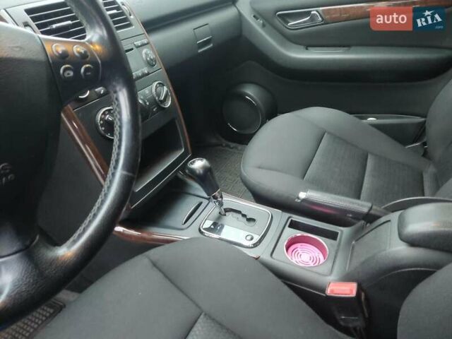 Бежевый Мерседес А класс, объемом двигателя 2 л и пробегом 184 тыс. км за 6000 $, фото 32 на Automoto.ua