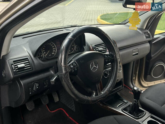 Бежевый Мерседес А класс, объемом двигателя 1.7 л и пробегом 253 тыс. км за 3550 $, фото 14 на Automoto.ua