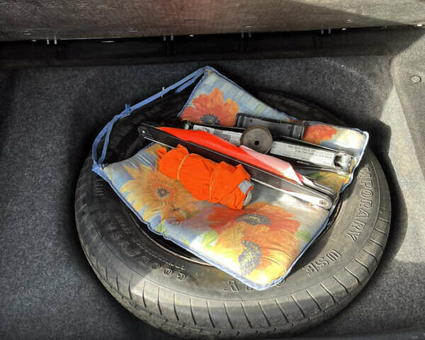 Мерседес А класс 2005 в Мукачеве на Automoto.ua Бежевый Мерседес А класс, объемом двигателя 1.99 л и пробегом 252 тыс. км за 4850 $, фото 6 на Automoto.ua