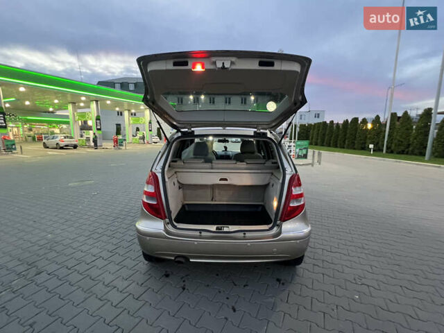 Мерседес А класс 2006 в Киеве на Automoto.ua Бежевый Мерседес А класс, объемом двигателя 1.5 л и пробегом 303 тыс. км за 4100 $, фото 10 на Automoto.ua