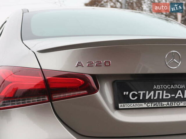 Мерседес А класс 2019 в Одессе на Automoto.ua Бежевый Мерседес А класс, объемом двигателя 1.99 л и пробегом 77 тыс. км за 26000 $, фото 9 на Automoto.ua