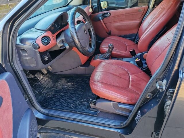 Чорний Мерседес А клас, об'ємом двигуна 1.4 л та пробігом 309 тис. км за 2400 $, фото 5 на Automoto.ua