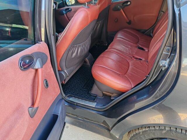 Чорний Мерседес А клас, об'ємом двигуна 1.4 л та пробігом 309 тис. км за 2400 $, фото 6 на Automoto.ua