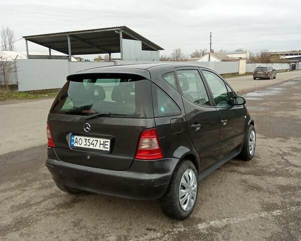 Черный Мерседес А класс, объемом двигателя 1.7 л и пробегом 246 тыс. км за 2150 $, фото 2 на Automoto.ua