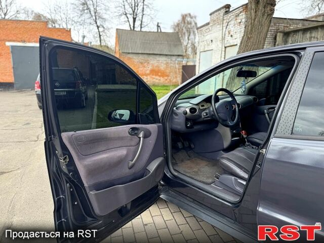 Чорний Мерседес А клас, об'ємом двигуна 1.6 л та пробігом 251 тис. км за 2999 $, фото 7 на Automoto.ua