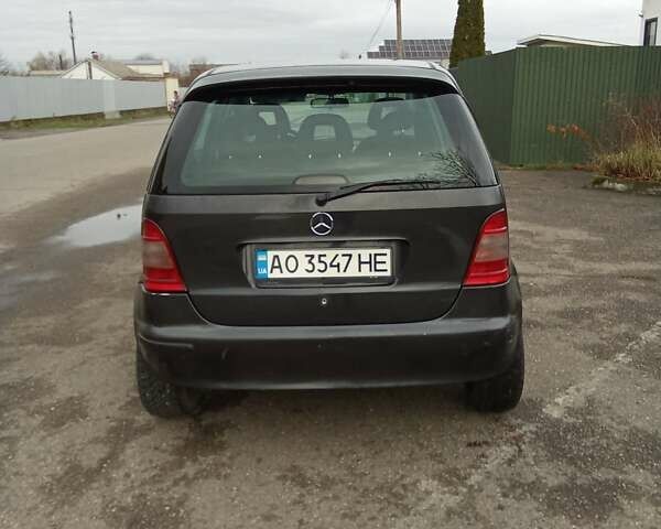Черный Мерседес А класс, объемом двигателя 1.7 л и пробегом 246 тыс. км за 2150 $, фото 8 на Automoto.ua