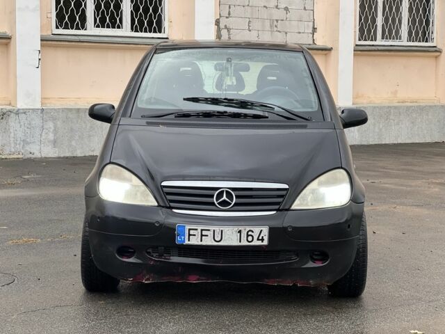 Мерседес А класс 1998 в Чугуеве на Automoto.ua Черный Мерседес А класс, объемом двигателя 1.7 л и пробегом 340 тыс. км за 950 $, фото 3 на Automoto.ua