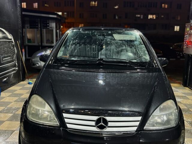 Черный Мерседес А класс, объемом двигателя 1.6 л и пробегом 235 тыс. км за 2500 $, фото 5 на Automoto.ua