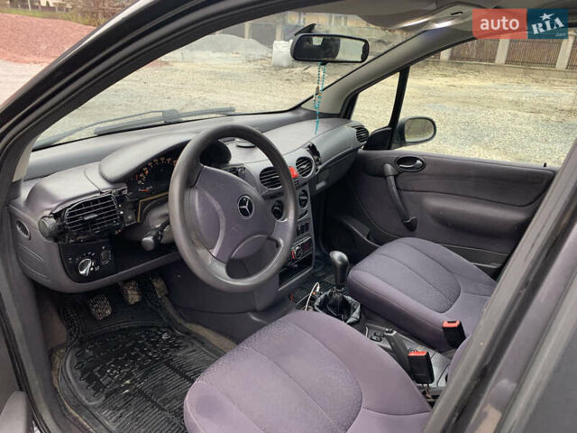 Чорний Мерседес А клас, об'ємом двигуна 1.7 л та пробігом 248 тис. км за 2800 $, фото 9 на Automoto.ua