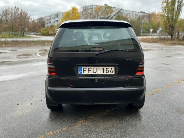 Мерседес А класс 1998 в Чугуеве на Automoto.ua Черный Мерседес А класс, объемом двигателя 1.7 л и пробегом 340 тыс. км за 950 $, фото 7 на Automoto.ua