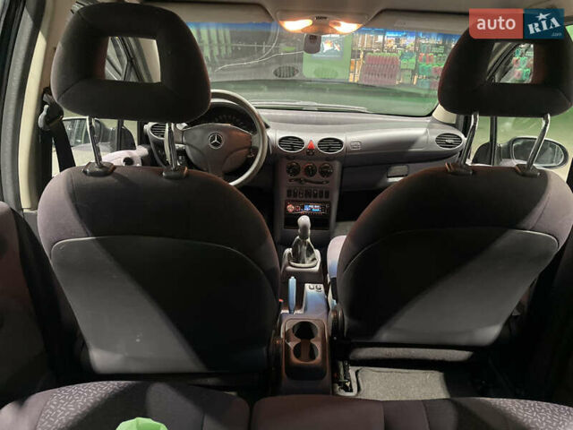 Черный Мерседес А класс, объемом двигателя 1.6 л и пробегом 270 тыс. км за 2450 $, фото 20 на Automoto.ua