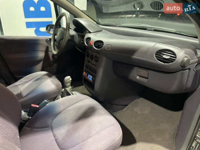 Черный Мерседес А класс, объемом двигателя 1.6 л и пробегом 270 тыс. км за 2450 $, фото 27 на Automoto.ua